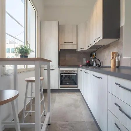 Gaura Apartment